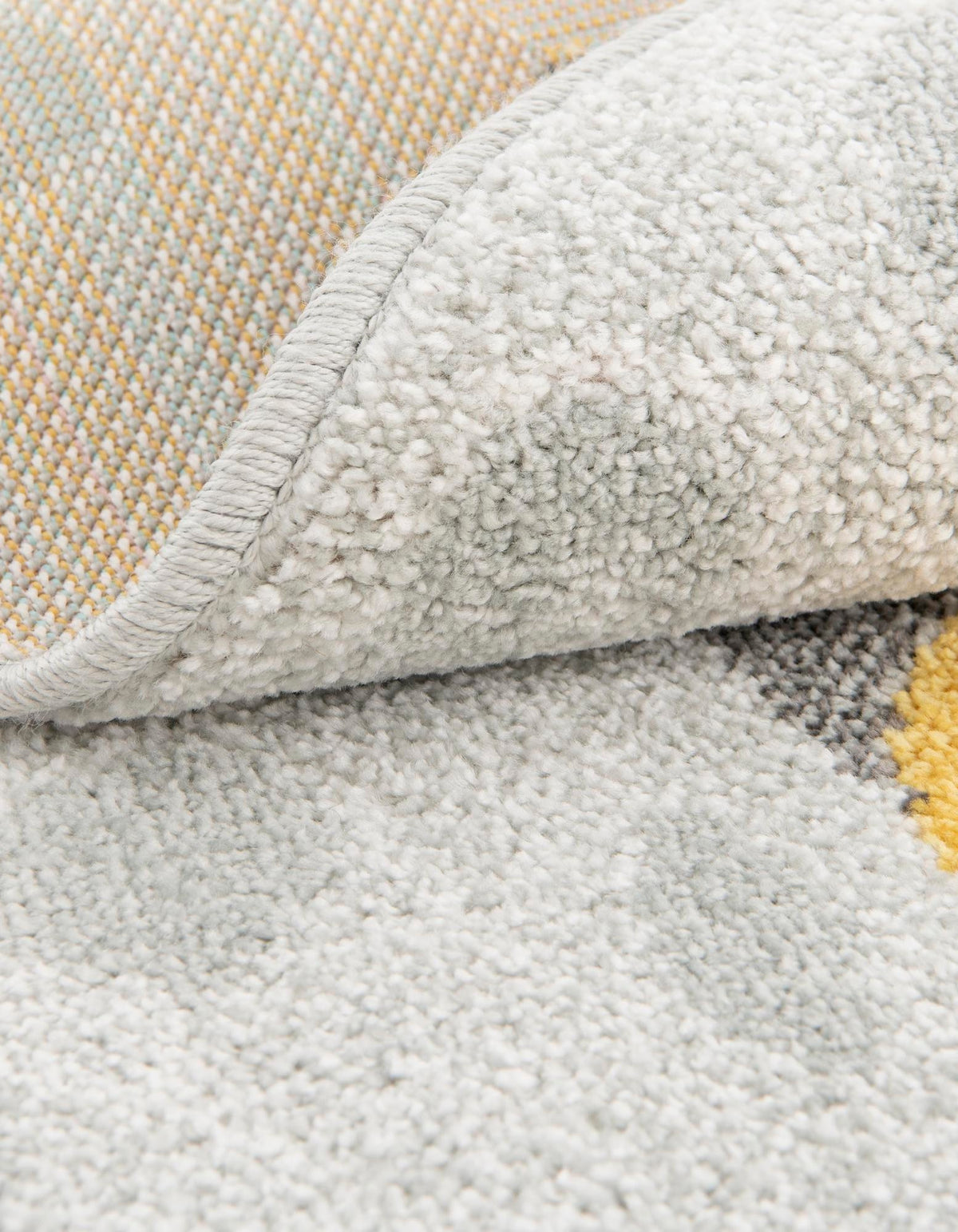 Rund Teppich Whimsy Kids in Grau von Hadorn™ - Lifestyle Image