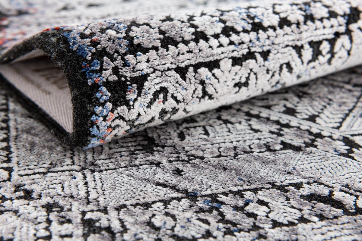 Läufer Luxus Teppich Bad Ragaz in Schwarz von Hadorn™ - Lifestyle Image