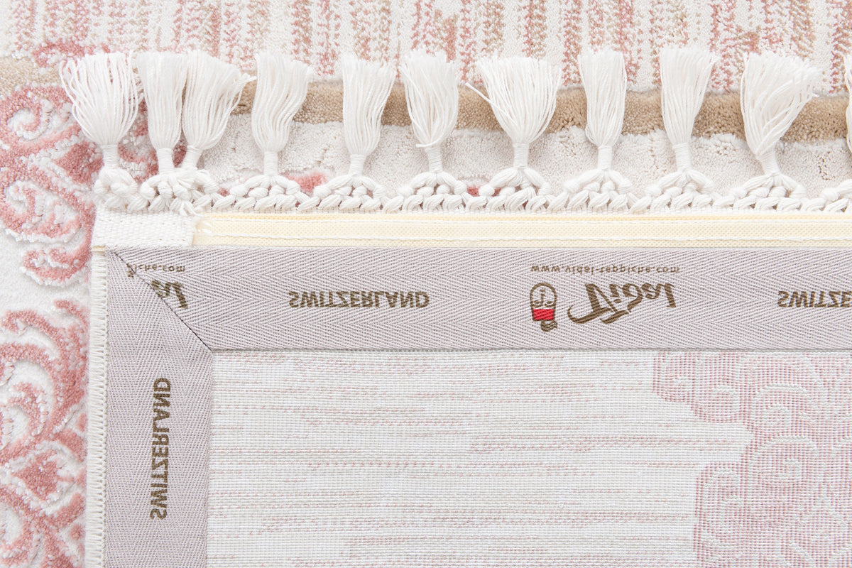 Rechteck Luxus Teppich Arosa in Rosa von Hadorn™ - Lifestyle Image