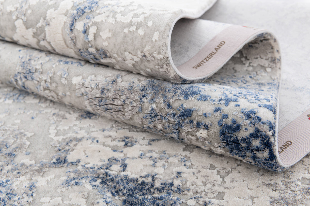 Rechteck Luxus Teppich Flims in Grau von Hadorn™ - Lifestyle Image
