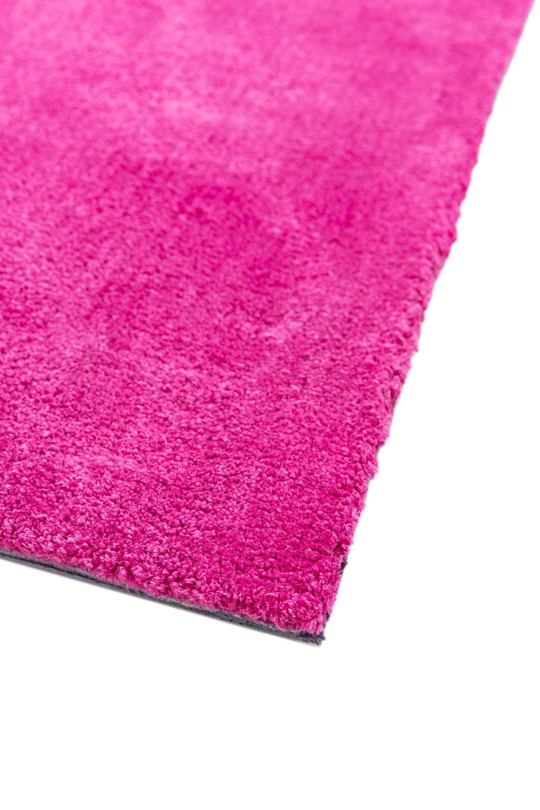 Rechteck Teppich Robotuft in Rosa von Hadorn™ - Lifestyle Image