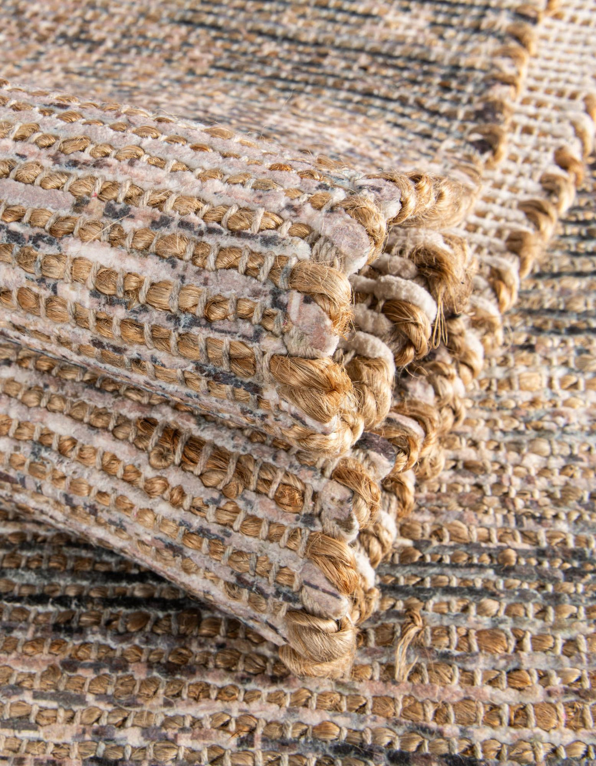 Kunstfaser Teppich Chenille Jute in Natürlich von Hadorn™ - Lifestyle Image