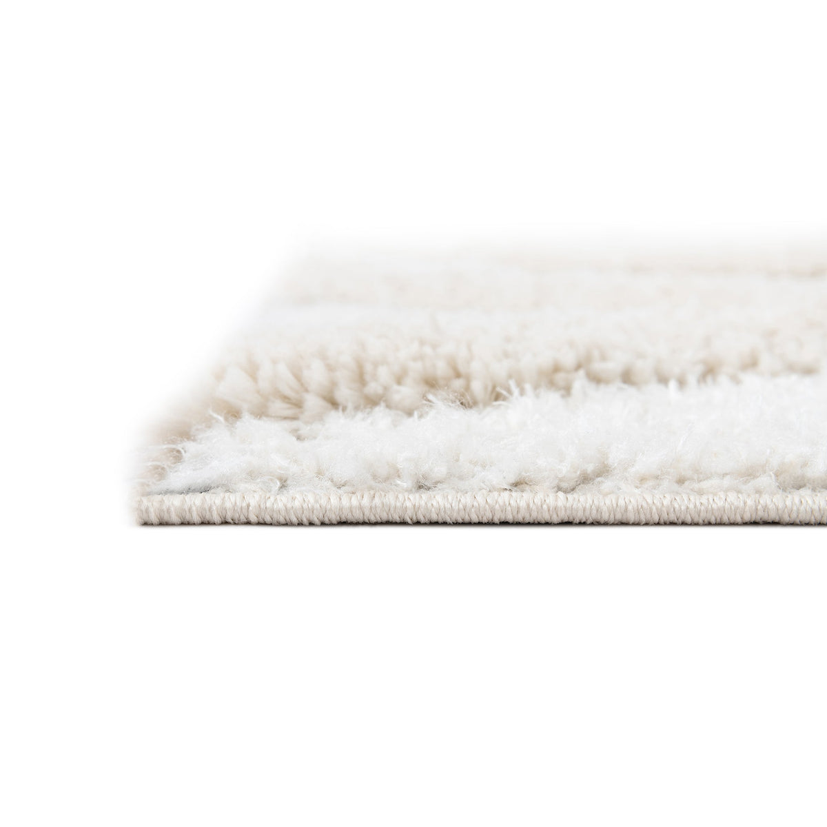 Rechteck Teppich Thun Tribus in Weiss von Hadorn™ - Lifestyle Image