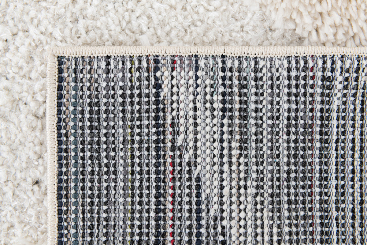 Rechteck Teppich Thun Tribus in Weiss von Hadorn™ - Lifestyle Image