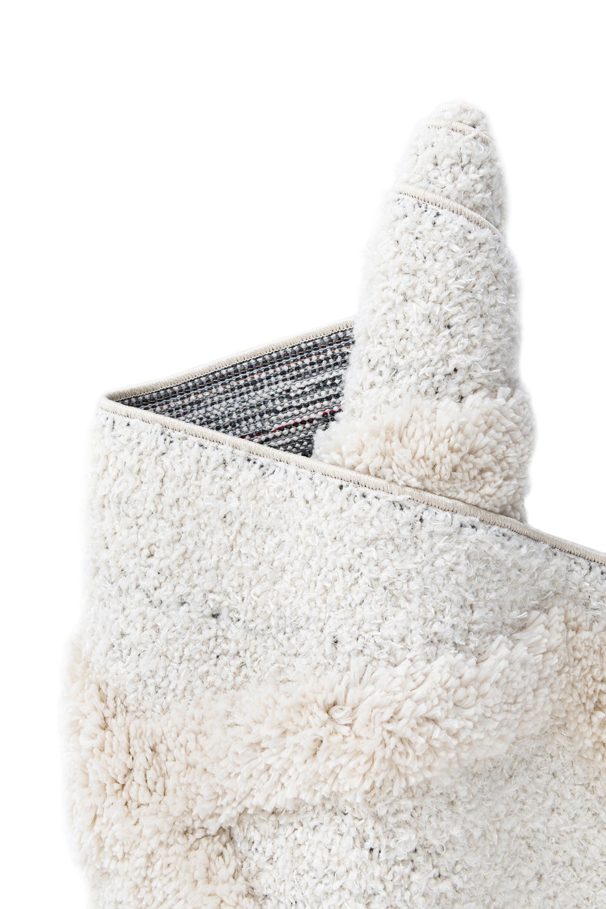 Rechteck Teppich Thun Tribus in Weiss von Hadorn™ - Lifestyle Image