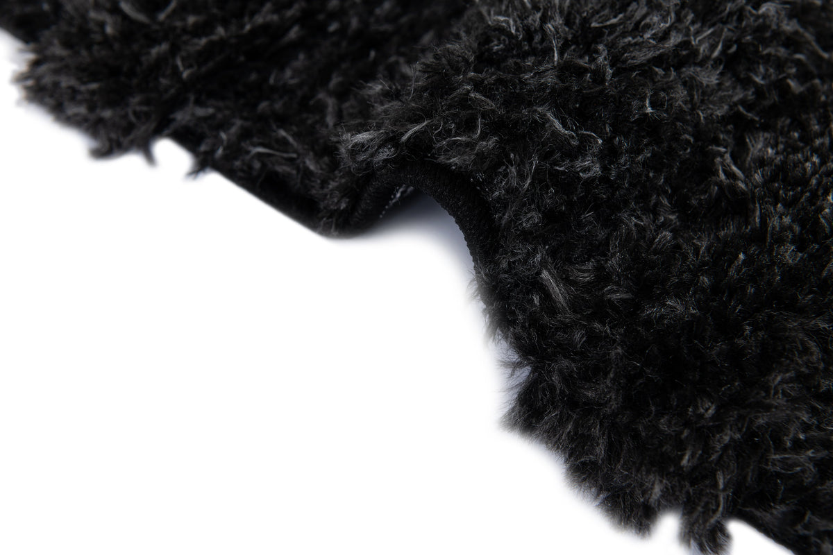 Rechteck Teppich Thun Artem in Schwarz von Hadorn™ - Lifestyle Image