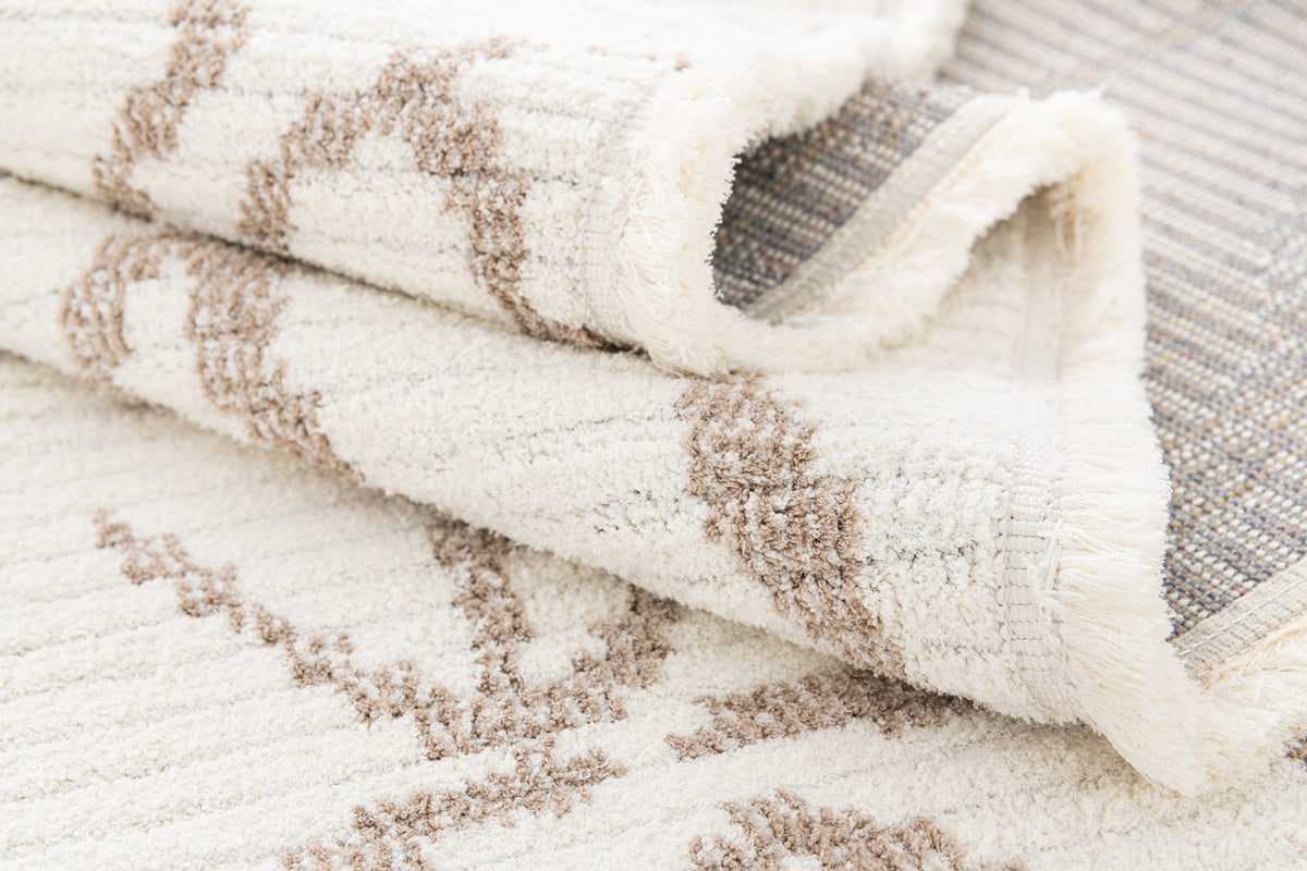 Rechteck Teppich St. Gallen Folklore in Weiss von Hadorn™ - Lifestyle Image