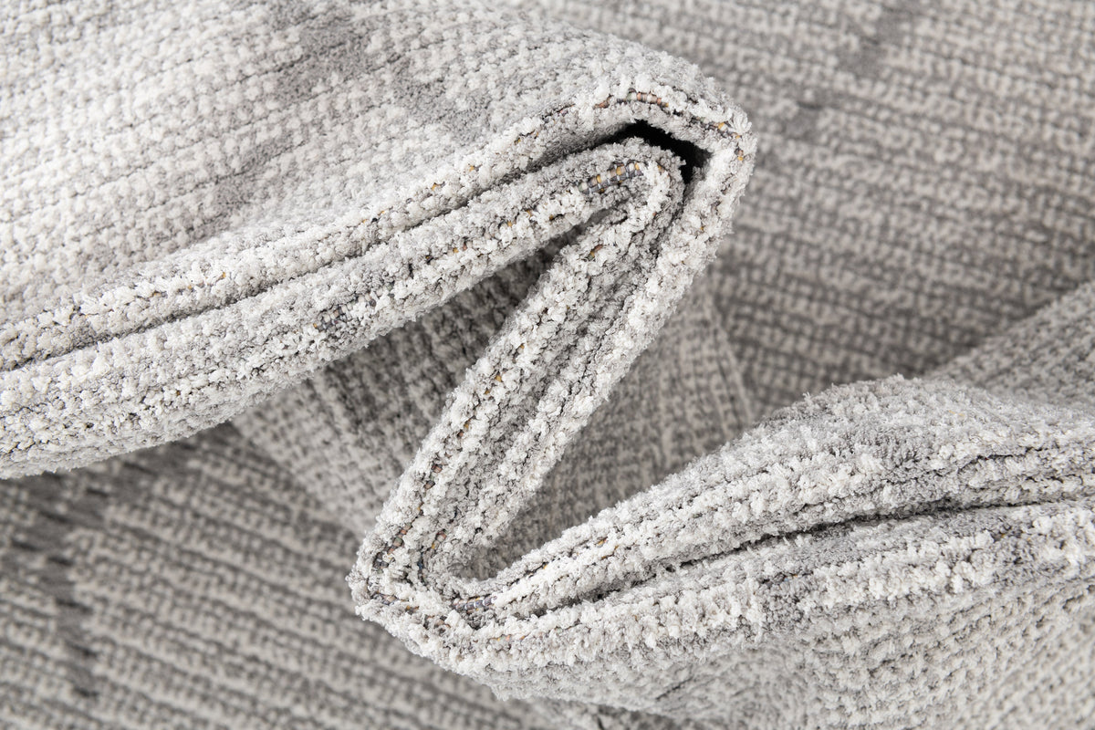 Läufer Teppich St. Gallen Folklore in Grau von Hadorn™ - Lifestyle Image