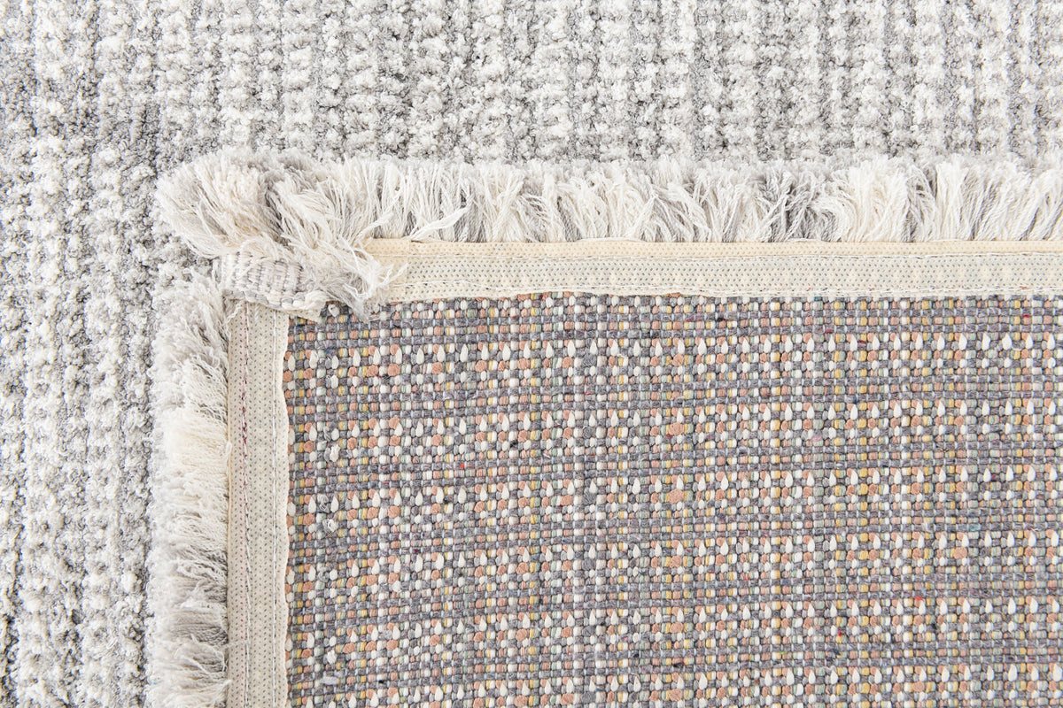 Läufer Teppich St. Gallen Folklore in Grau von Hadorn™ - Lifestyle Image