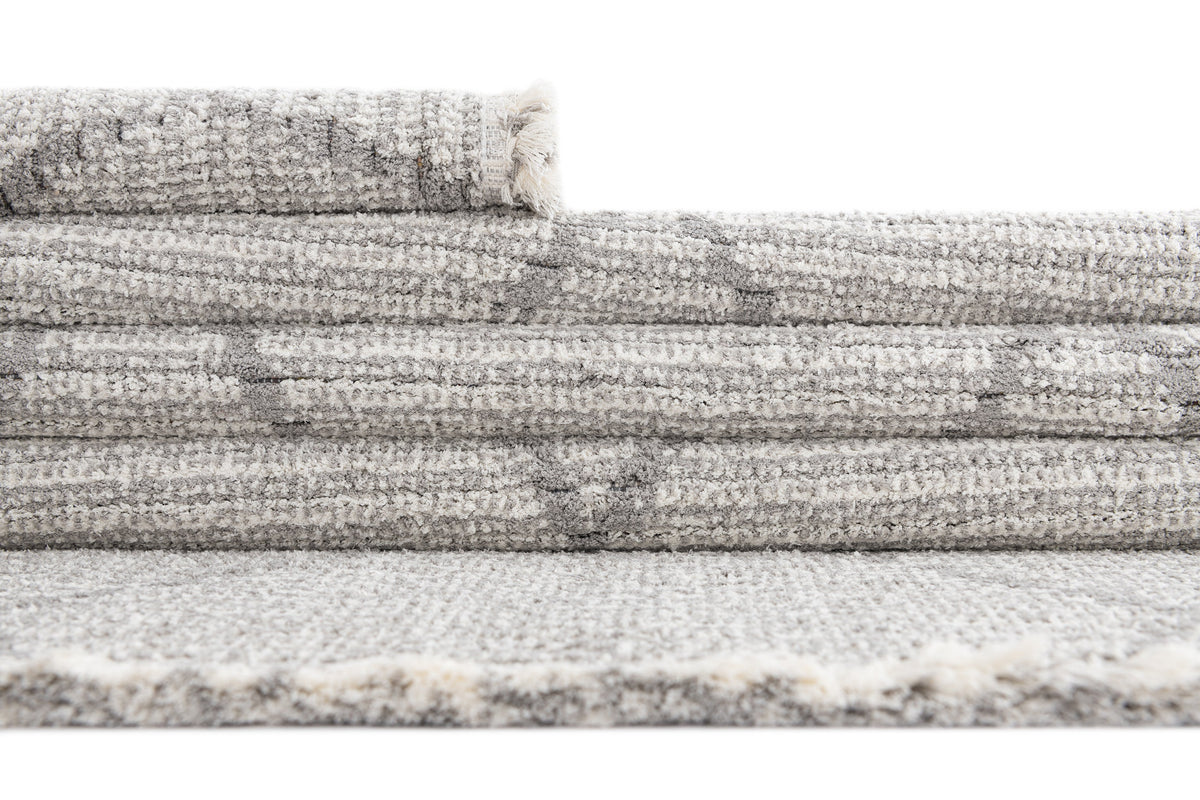 Läufer Teppich St. Gallen Folklore in Grau von Hadorn™ - Lifestyle Image