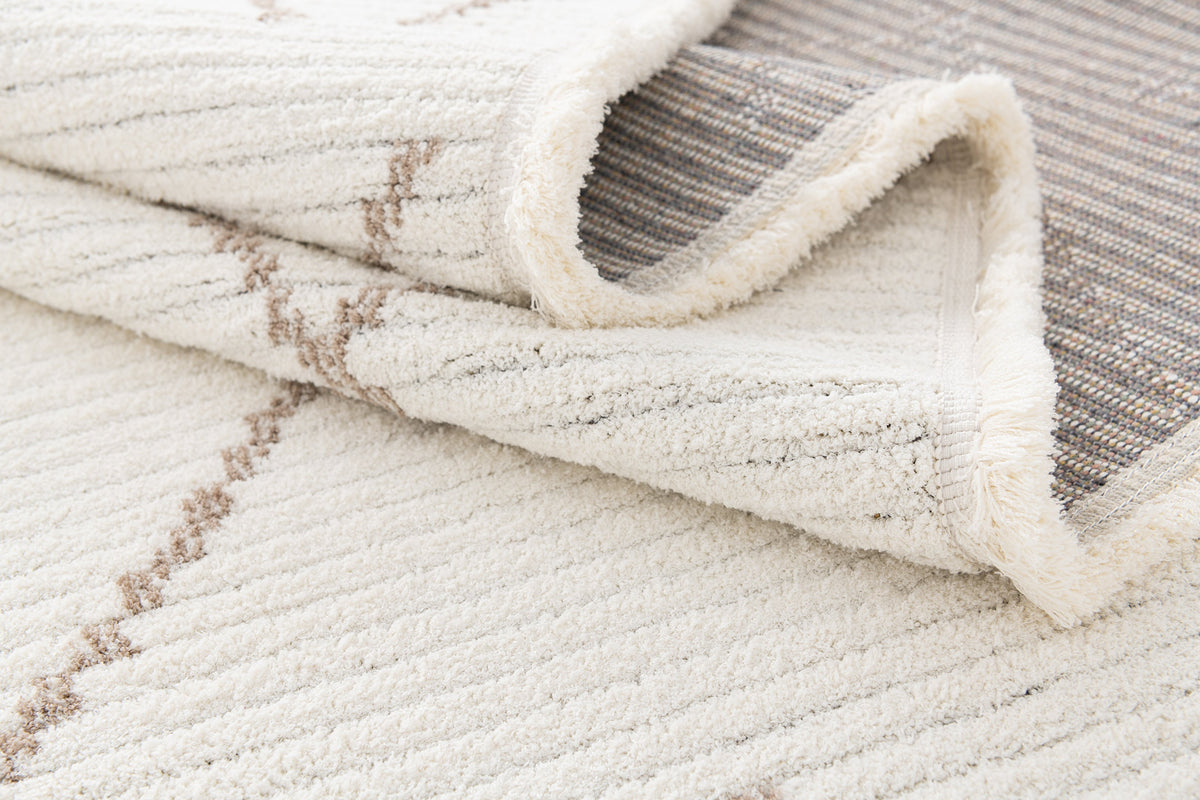 Läufer Teppich St. Gallen Folklore in Weiss von Hadorn™ - Lifestyle Image