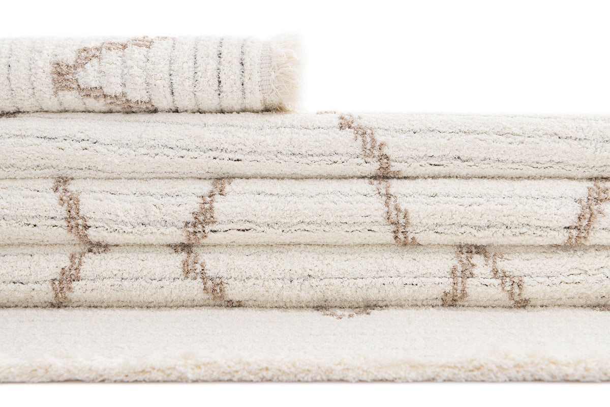 Rechteck Teppich St. Gallen Folklore in Weiss von Hadorn™ - Lifestyle Image