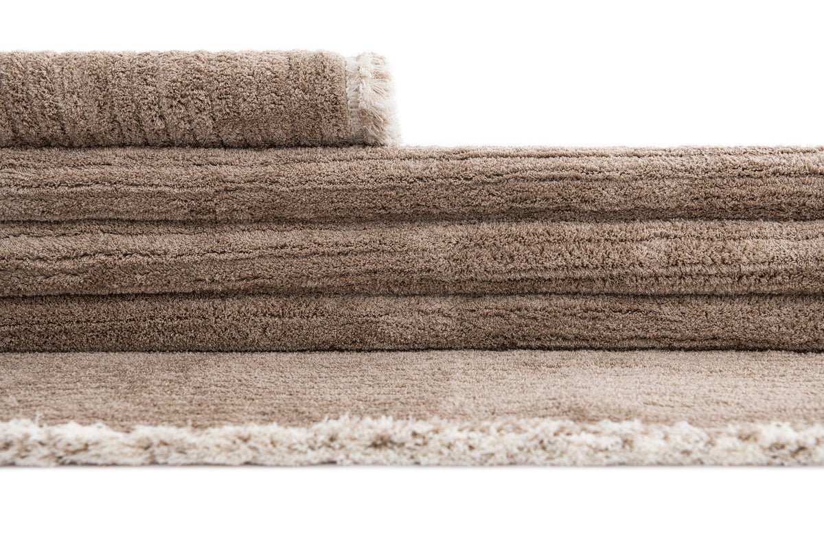 Läufer Teppich St. Gallen Solid in Braun von Hadorn™ - Lifestyle Image