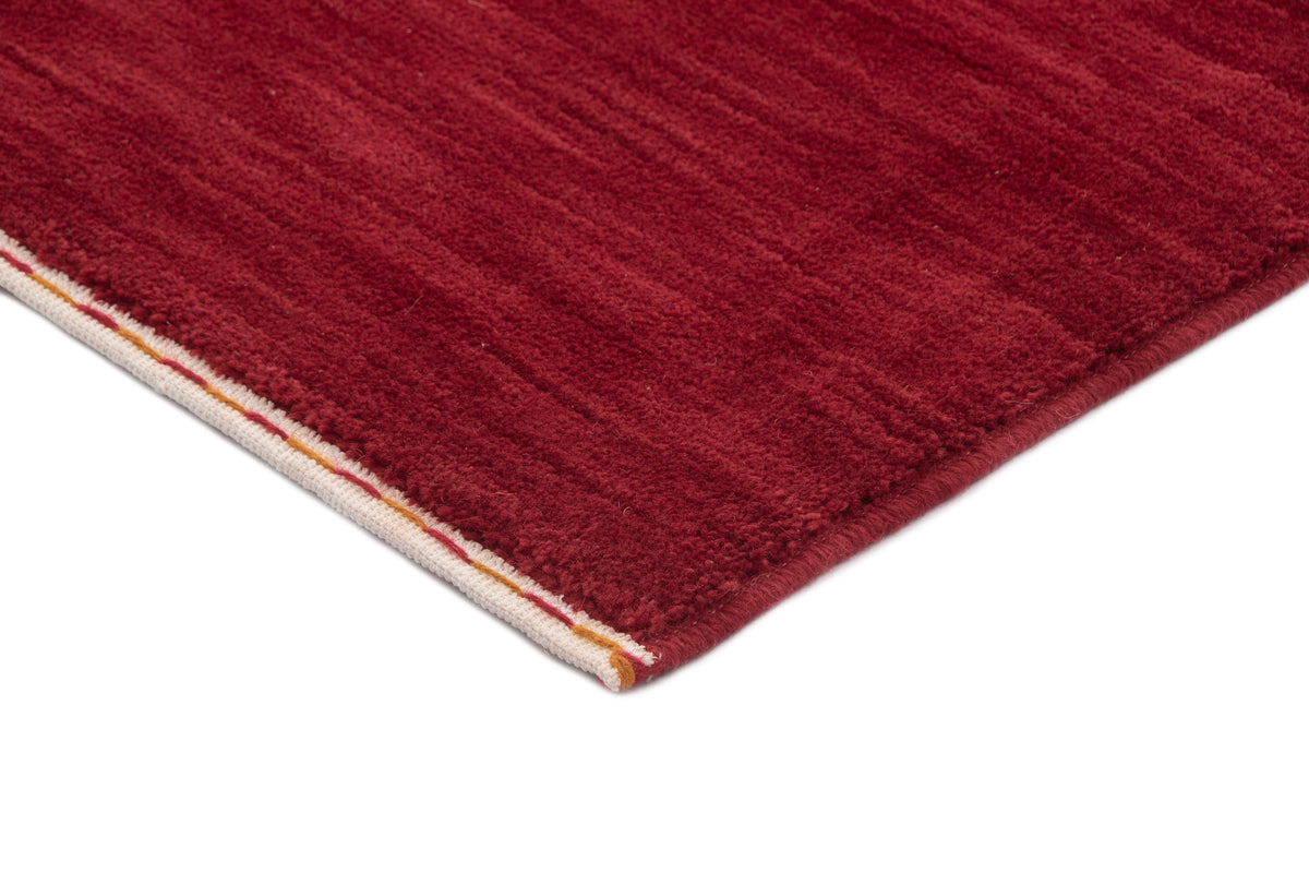 Rechteck Teppich Emmen in Rot von Hadorn™ - Lifestyle Image