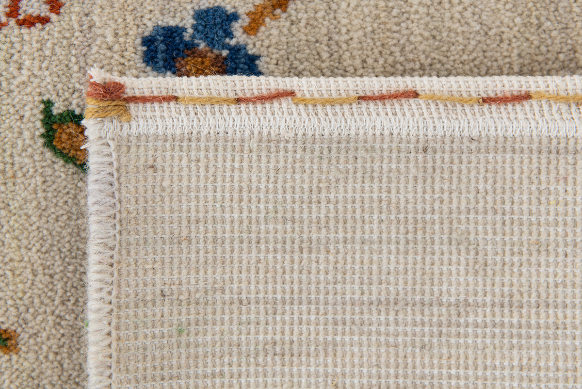 Quadratisch Teppich Emmen in Beige von Hadorn™ - Lifestyle Image