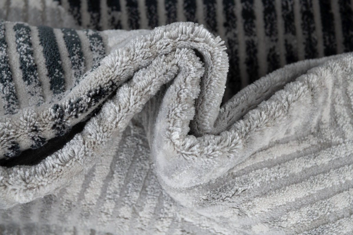 Läufer Teppich Davos Grecian in Grau von Hadorn™ - Lifestyle Image