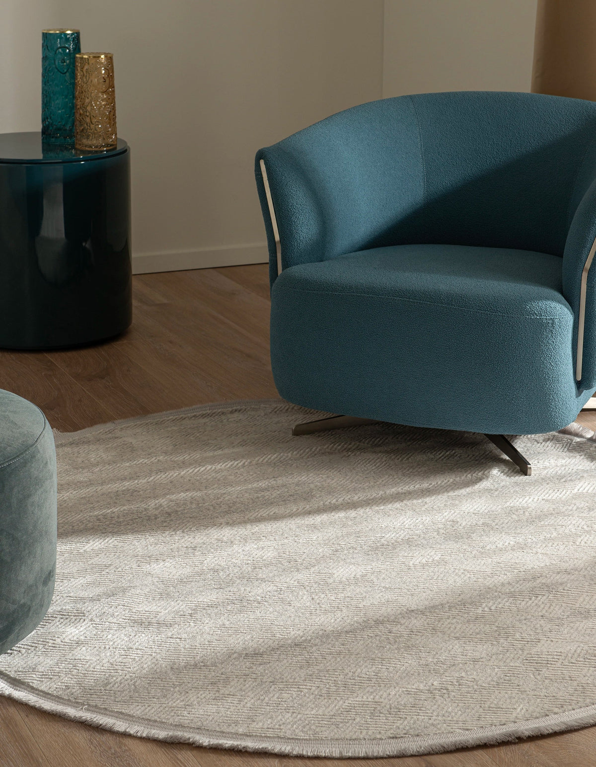 Rund Teppich Davos Cilia in Grau von Hadorn™ - Lifestyle Image