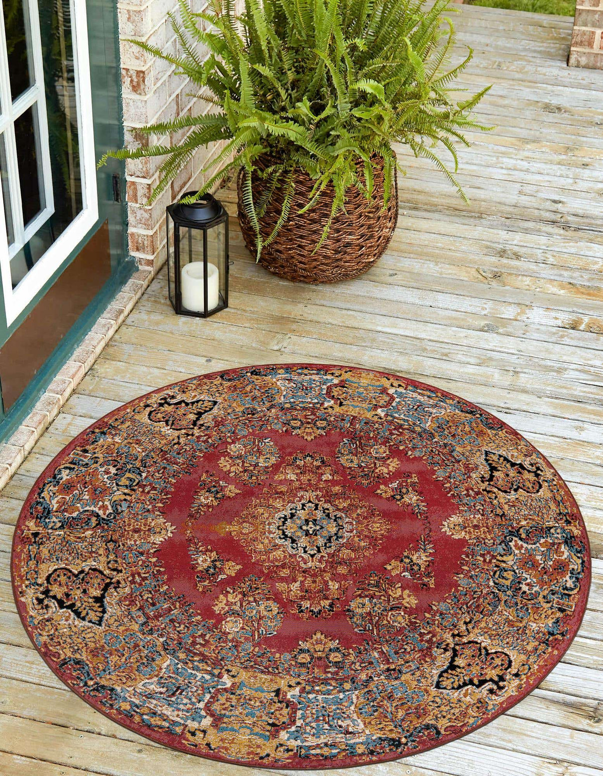 Outdoor Traditional