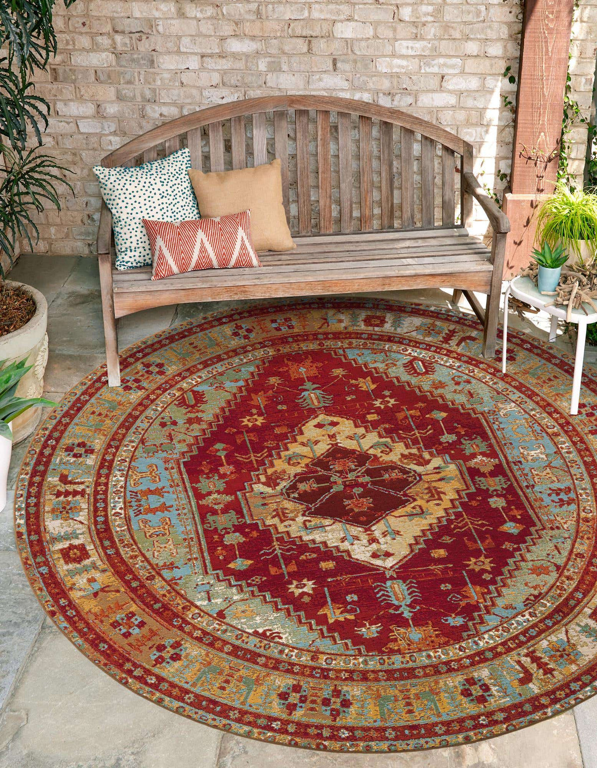 Outdoor Traditional