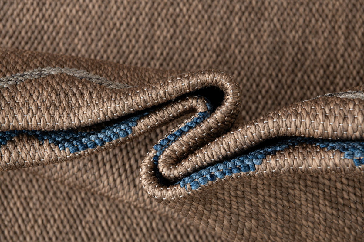Rechteck Teppich Juniper Classic in Braun von Hadorn™ - Lifestyle Image