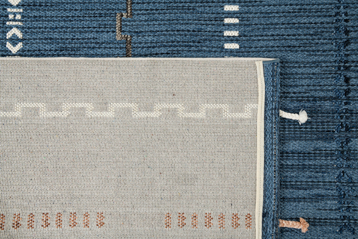 Rechteck Teppich Juniper Greka in Blau von Hadorn™ - Lifestyle Image