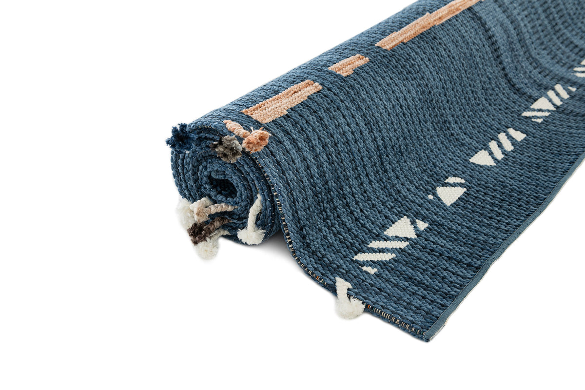 Läufer Teppich Juniper Greka in Blau von Hadorn™ - Lifestyle Image