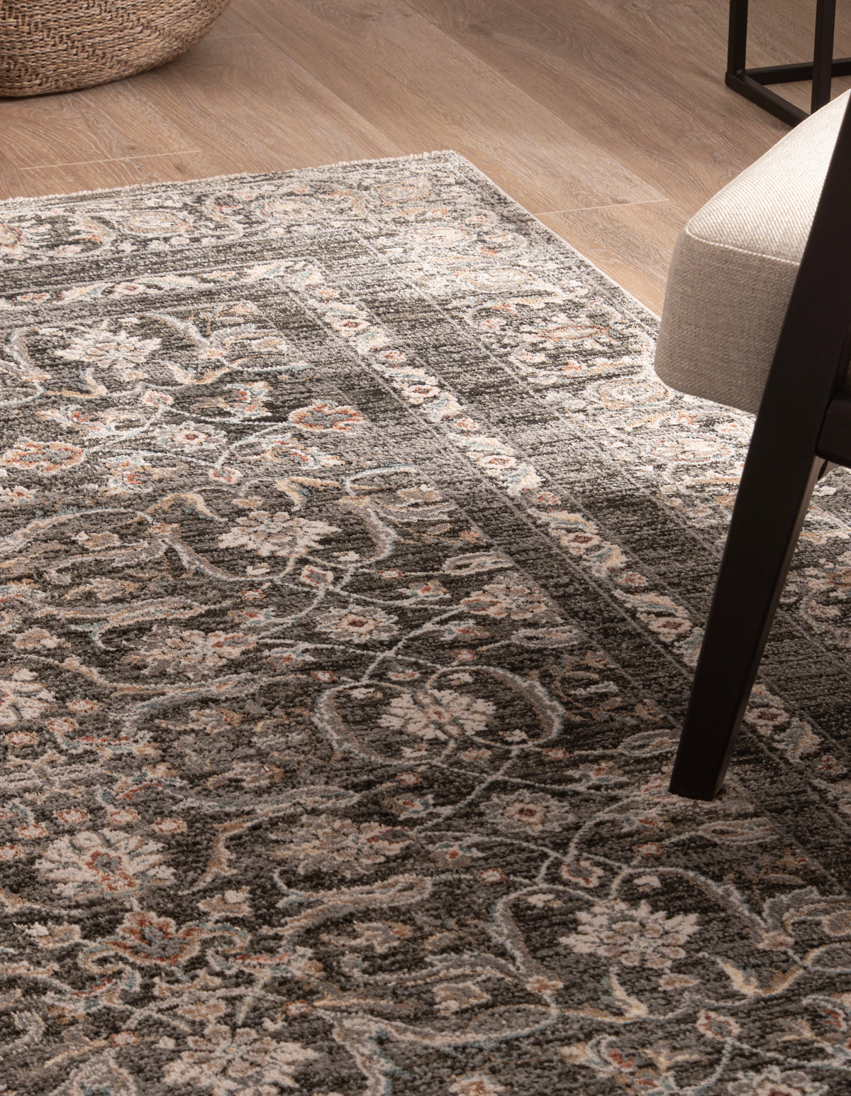 Rechteck Teppich Zora Orman in Grau von Hadorn™ - Lifestyle Image