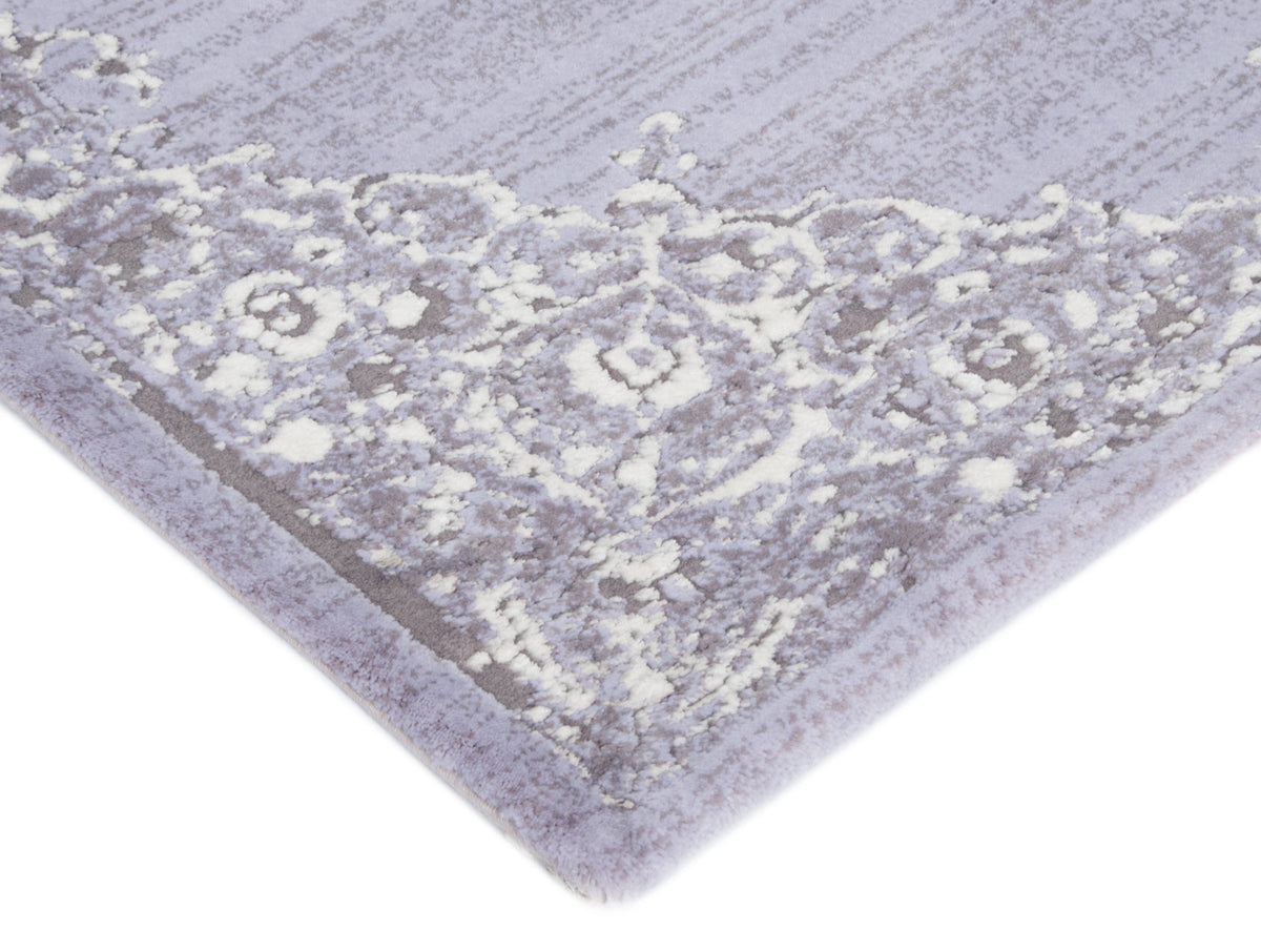 Rechteck Teppich Royal Heritage in Violett von Hadorn™ - Lifestyle Image