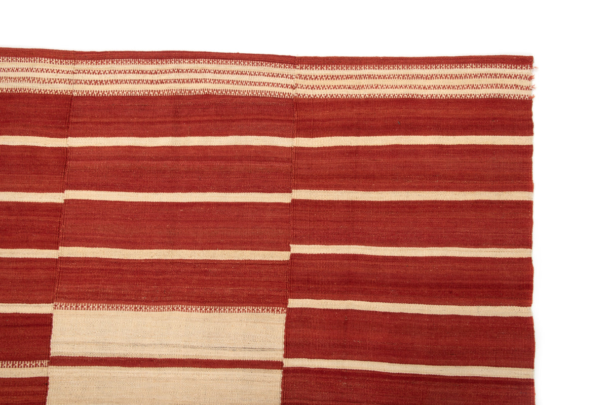 Wolle Persien Teppich Baneh Kelim in Rot von Hadorn™ - Lifestyle Image