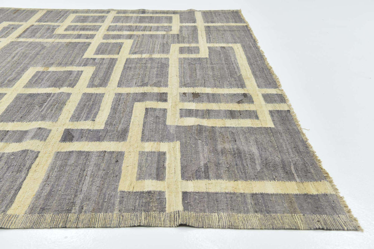 Rechteck Handgeflochten Teppich Kelim Modern in Grau von Hadorn™ - Lifestyle Image