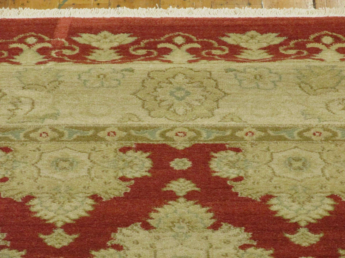 Rechteck Teppich Kensington in Rot von Hadorn™ - Lifestyle Image