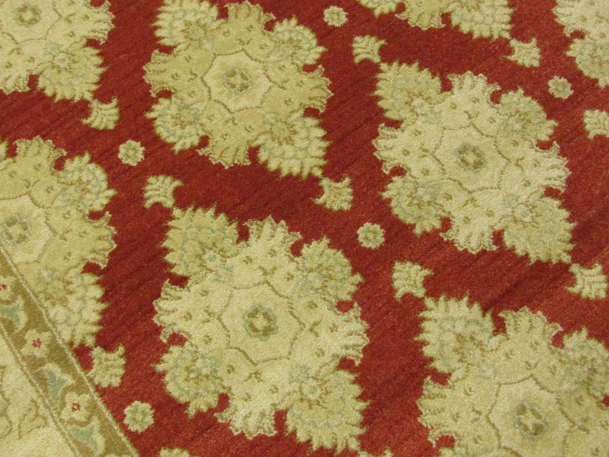 Rechteck Teppich Kensington in Rot von Hadorn™ - Lifestyle Image
