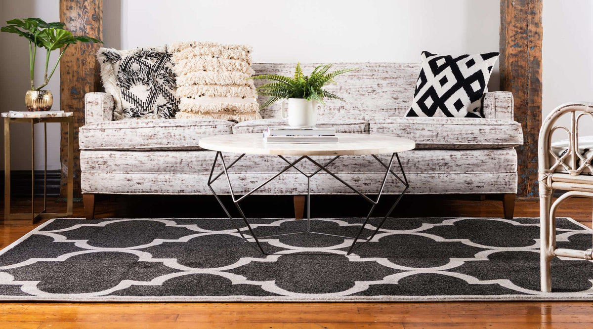 Rechteck Teppich Trellis in Schwarz von Hadorn™ - Lifestyle Image