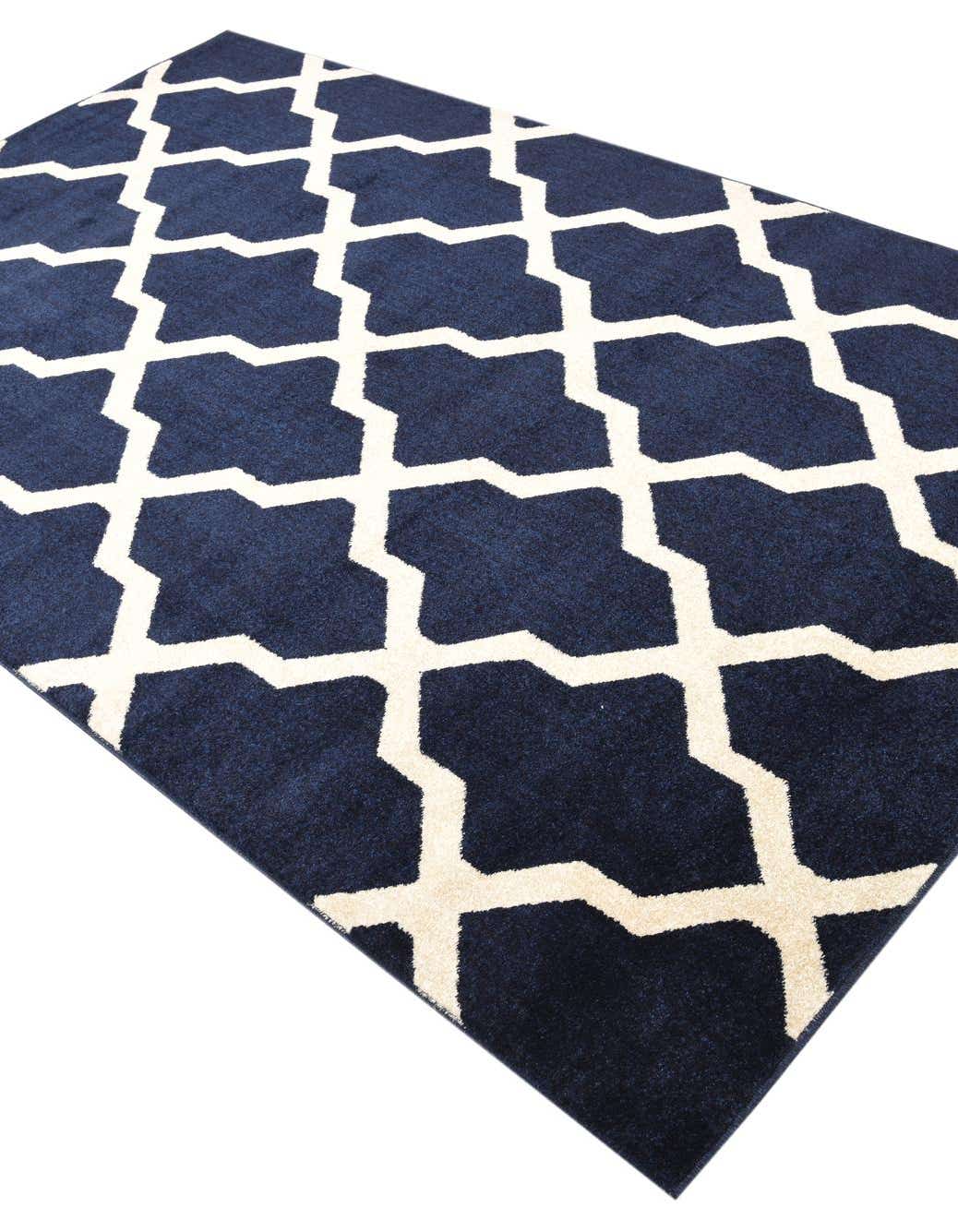 Rechteck Teppich Trellis in Marineblau von Hadorn™ - Lifestyle Image