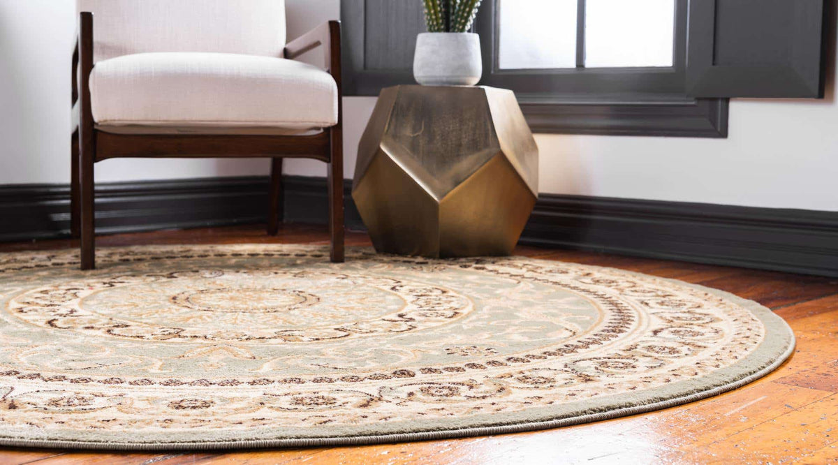 Rund Teppich Classic Aubusson in Hellgrün von Hadorn™ - Lifestyle Image