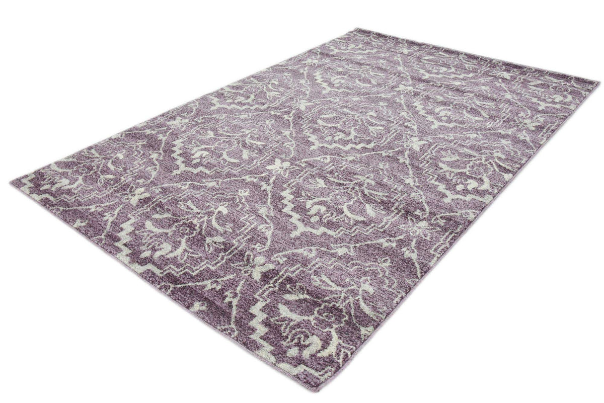 Rechteck Teppich Damask in Lila von Hadorn™ - Lifestyle Image
