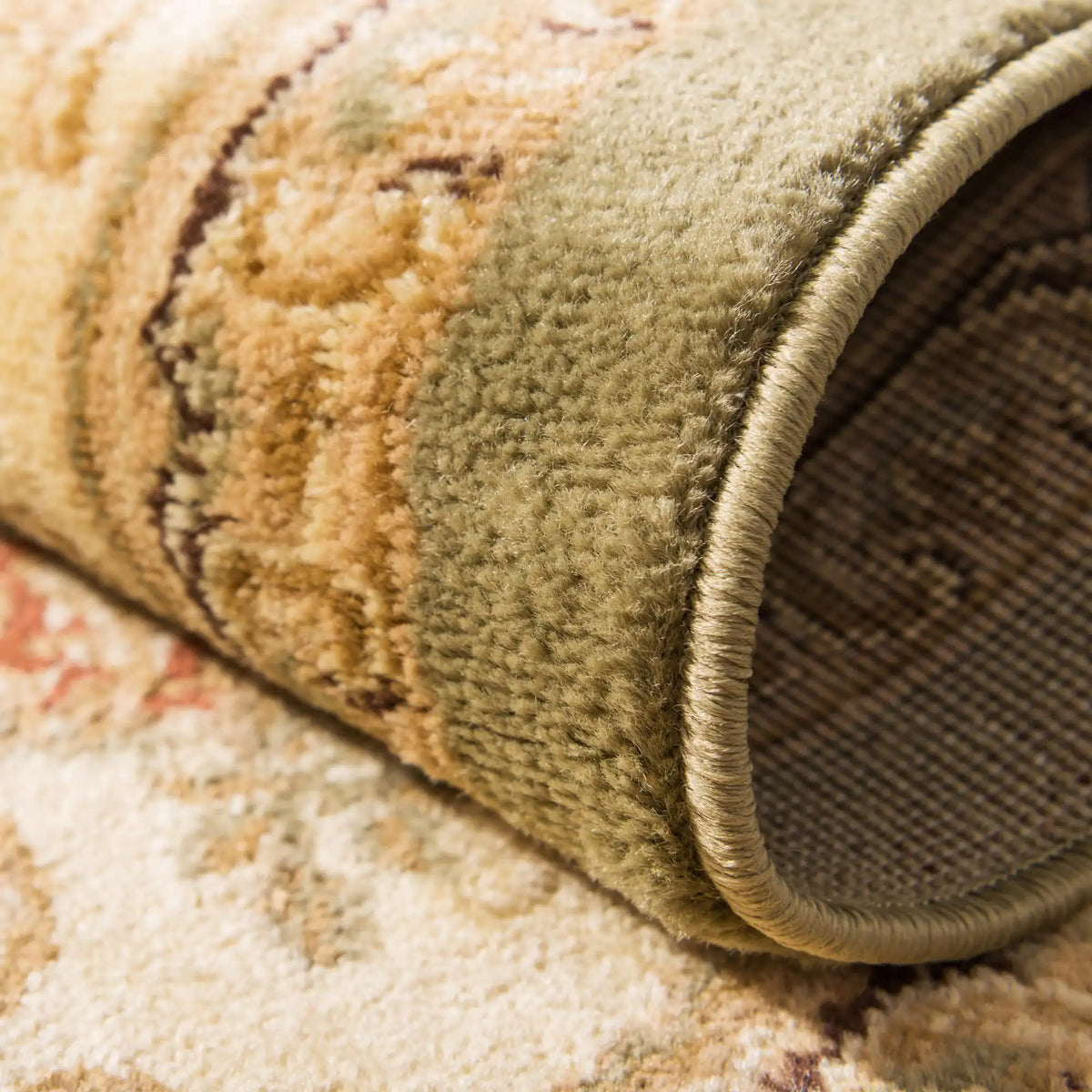 Rechteck Teppich Classic Aubusson in Grün von Hadorn™ - Lifestyle Image