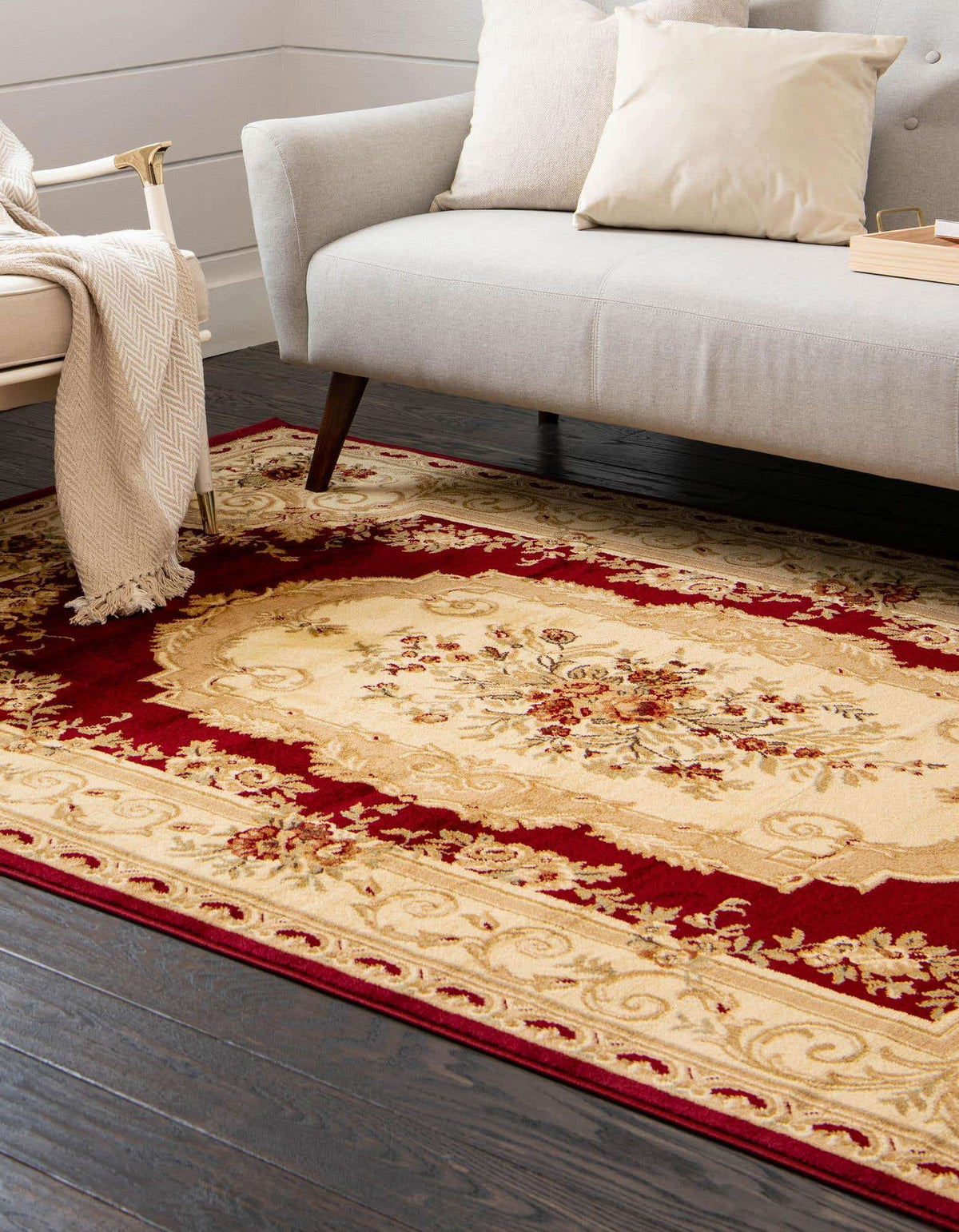 Rechteck Teppich Classic Aubusson in Rot von Hadorn™ - Lifestyle Image