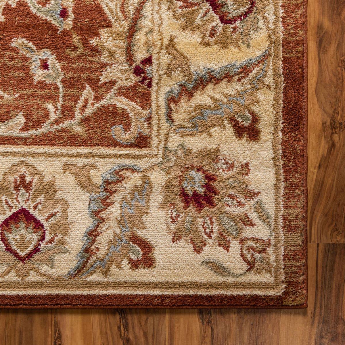 Rechteck Teppich Classic Agra in Rot von Hadorn™ - Lifestyle Image