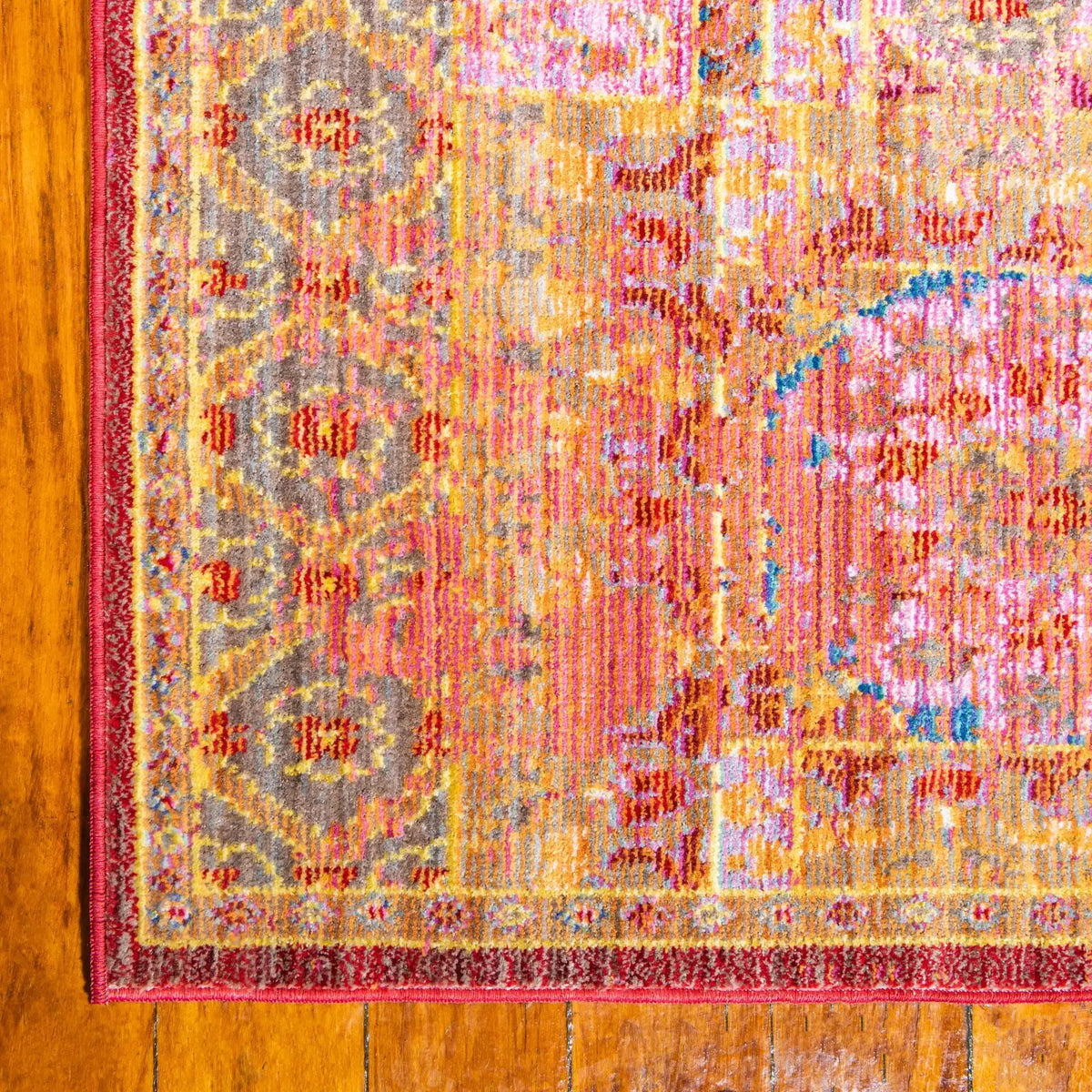 Rechteck Teppich Aqua in Rosa von Hadorn™ - Lifestyle Image