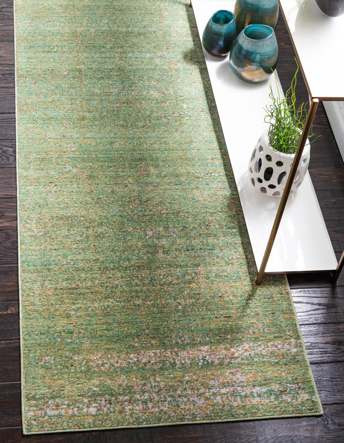 Läufer Teppich Aqua in Grün von Hadorn™ - Lifestyle Image