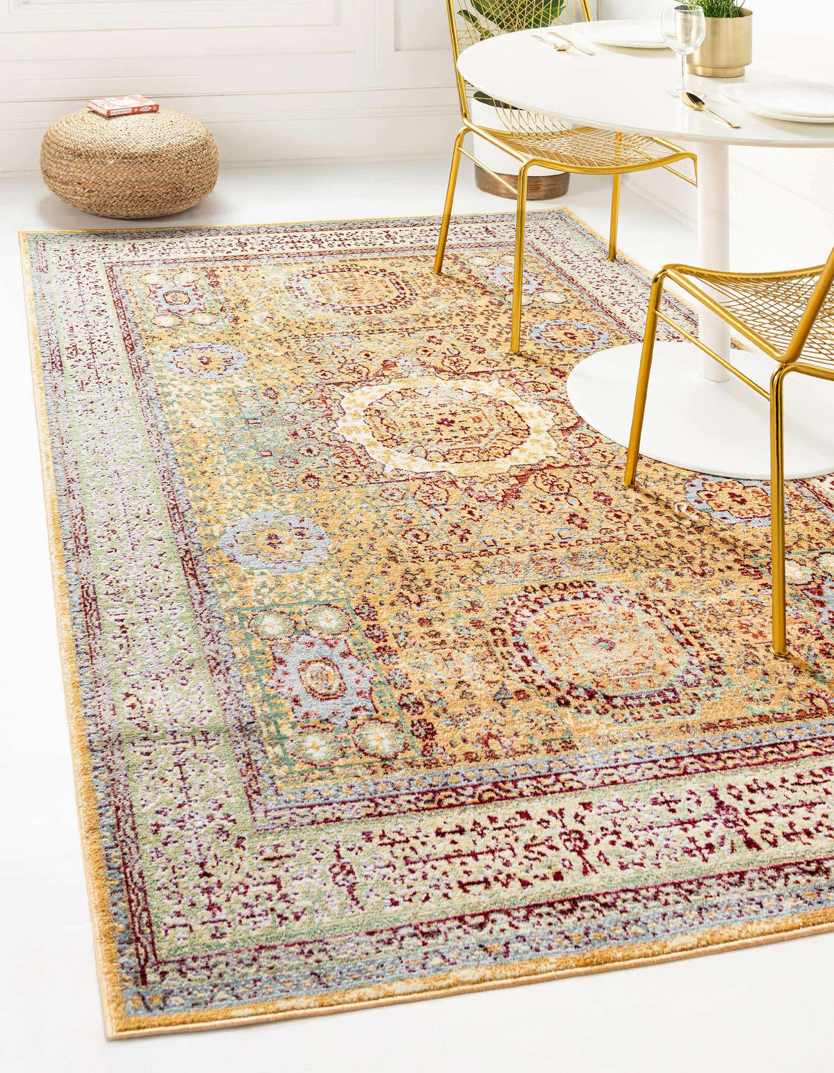 Rechteck Teppich Aqua in Gold von Hadorn™ - Lifestyle Image