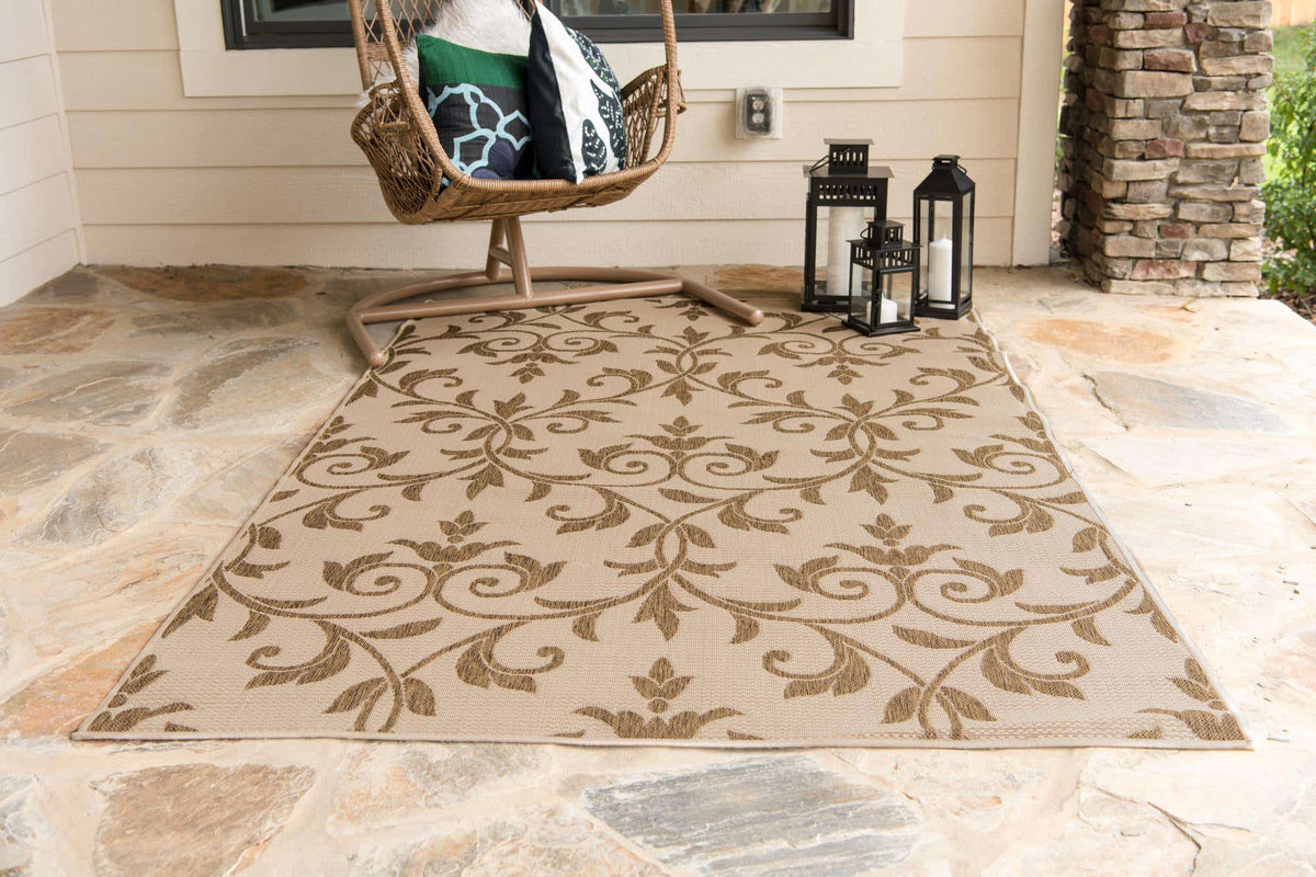 Rechteck Outdoor Teppich Outdoor Botanical in Beige von Hadorn™ - Lifestyle Image