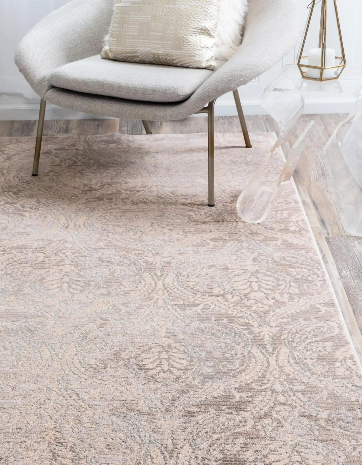 Rechteck Teppich Restoration in Grau von Hadorn™ - Lifestyle Image
