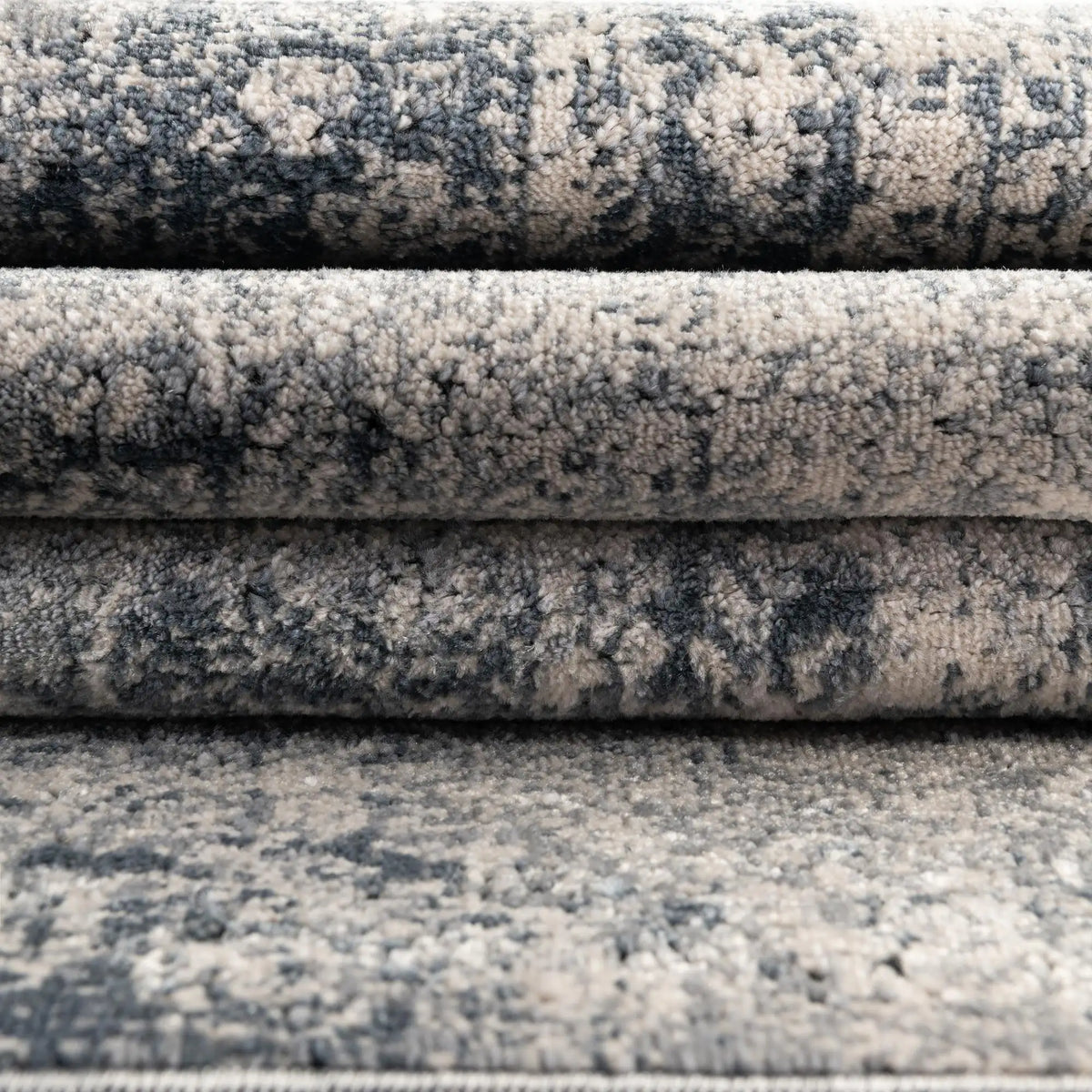 Rechteck Teppich Villa in Grau von Hadorn™ - Lifestyle Image