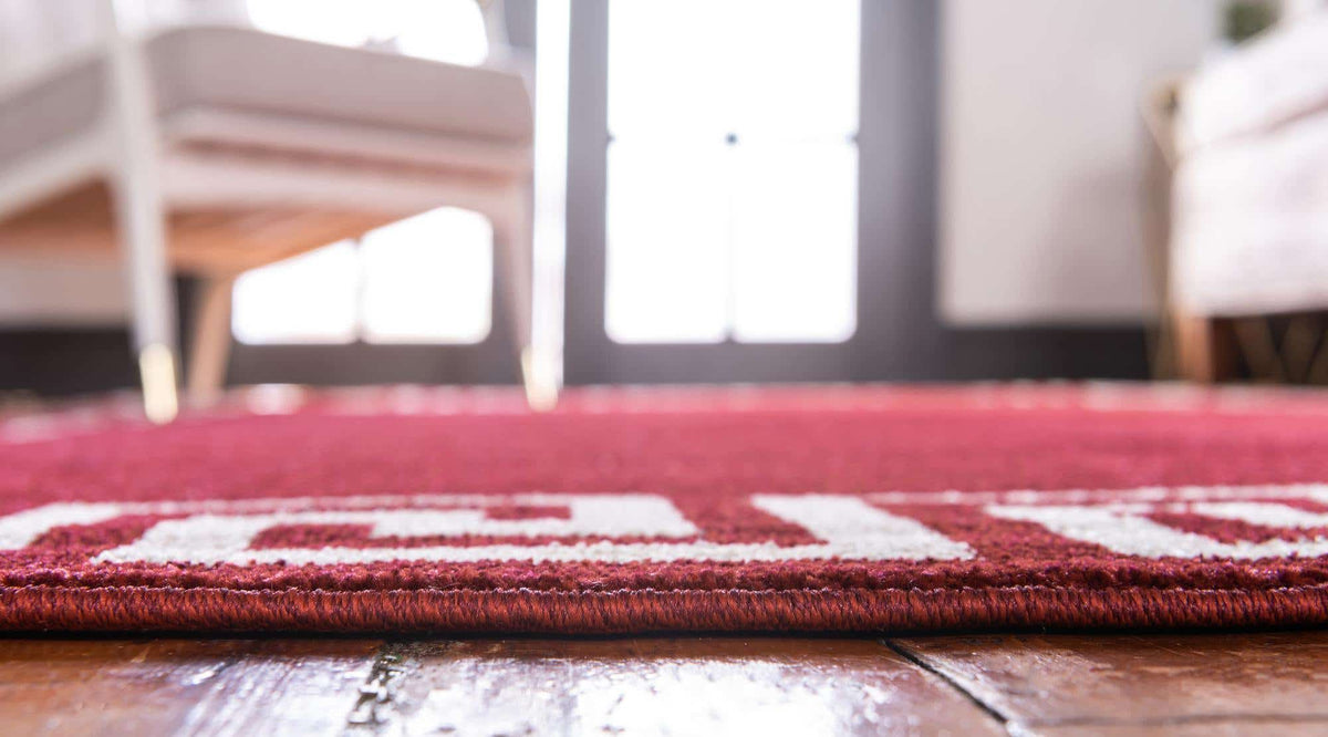 Läufer Teppich Greek Key in Rot von Hadorn™ - Lifestyle Image
