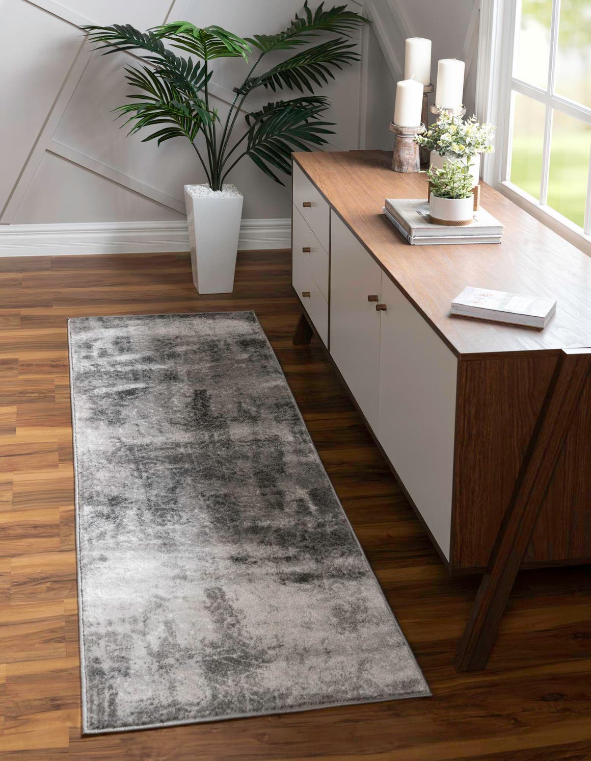 Läufer Teppich Monaco in Dunkelgrau von Hadorn™ - Lifestyle Image