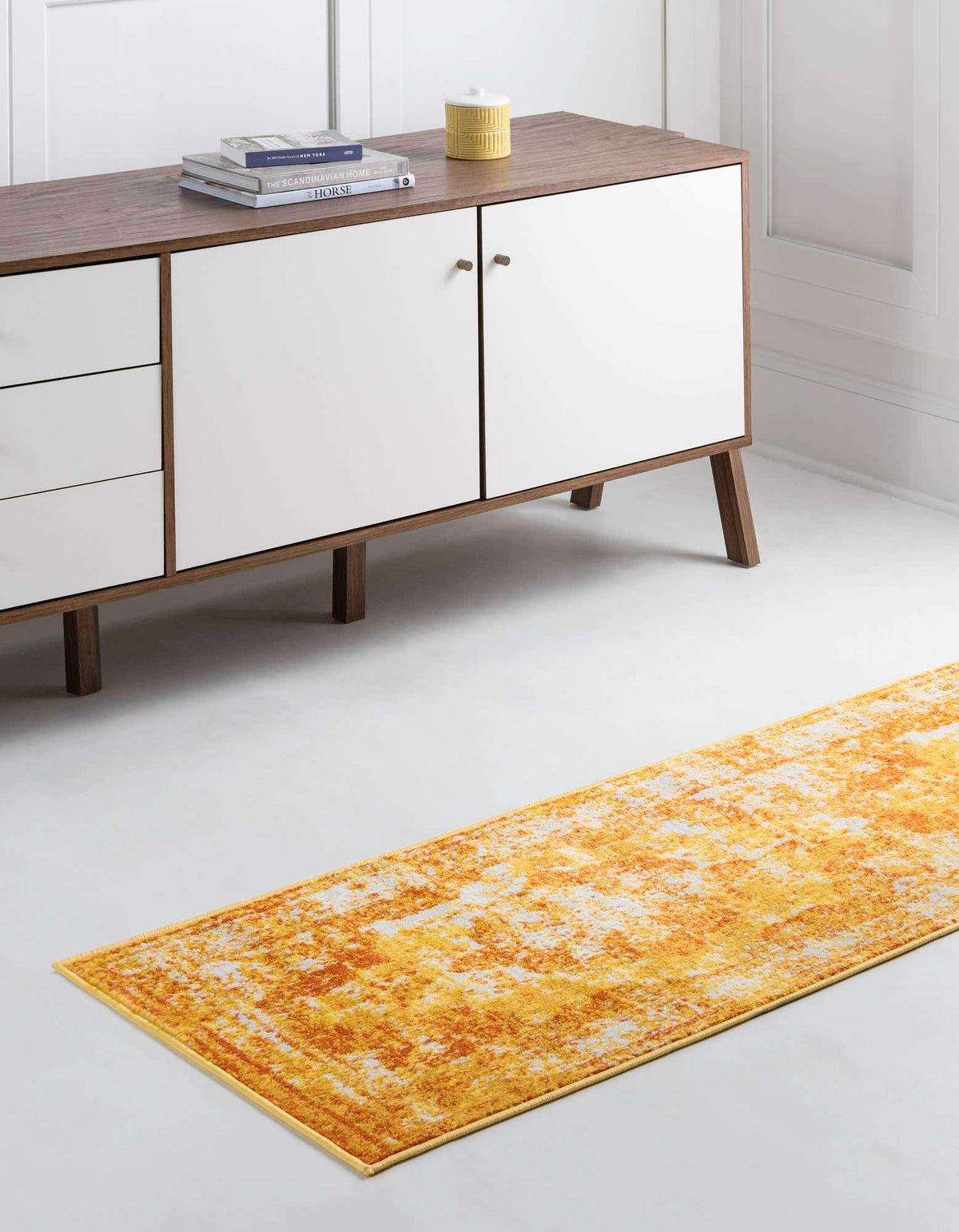 Läufer Teppich Monaco in Orange von Hadorn™ - Lifestyle Image