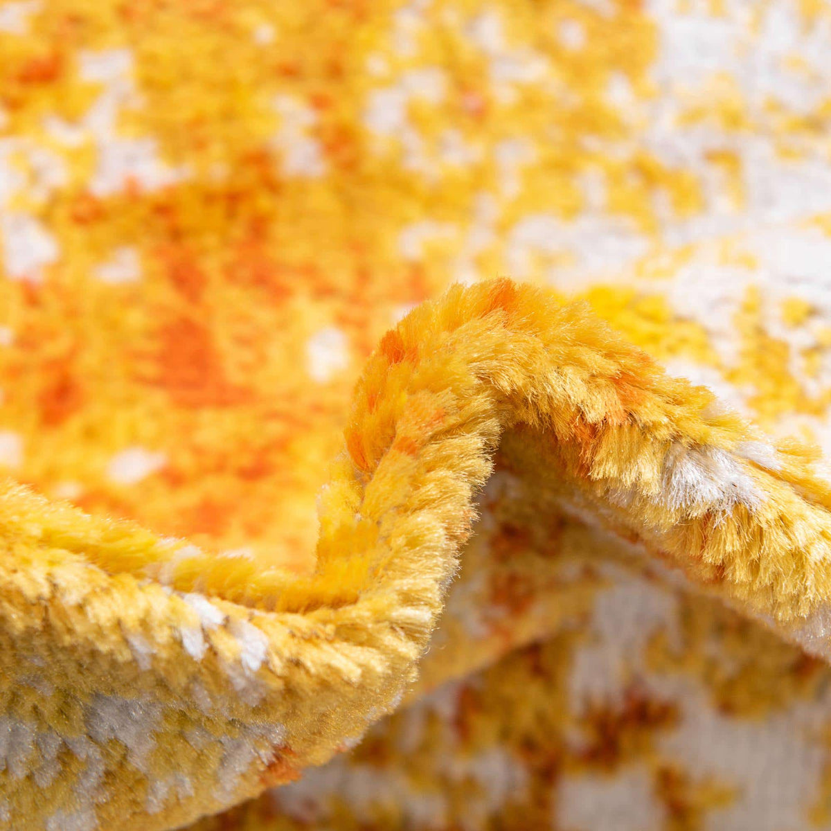 Läufer Teppich Monaco in Orange von Hadorn™ - Lifestyle Image