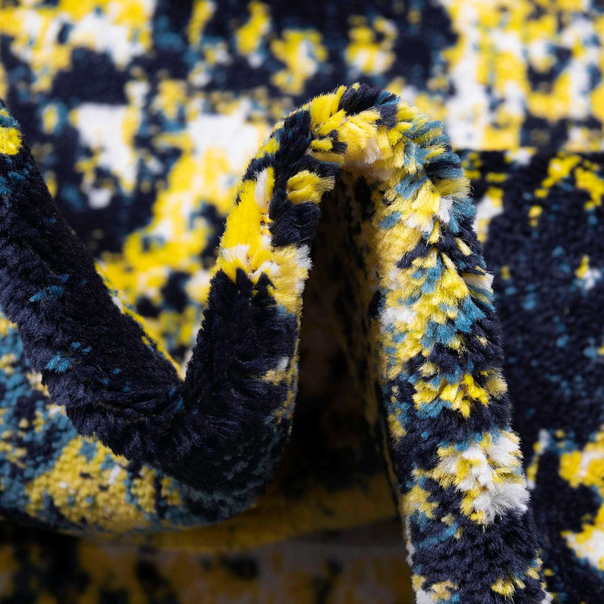 Läufer Teppich Monaco in Blau von Hadorn™ - Lifestyle Image